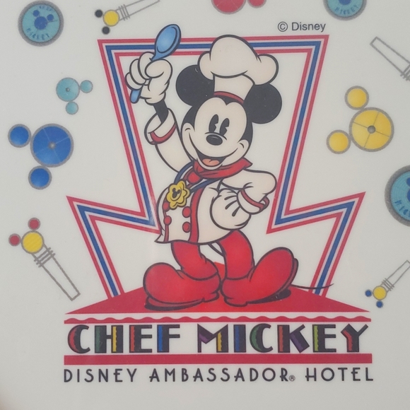 Disney, Chef Mickey Disney Ambassador Hotel. - Picture 5 of 10